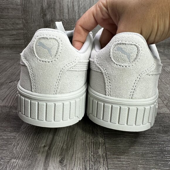 Puma Carina 2.0 Women's size 10 Suede Light Grey Casual Shoes - Picture 6 of 8